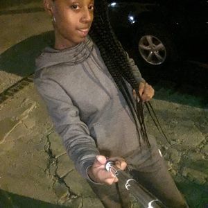 Meet your Posher, Denise